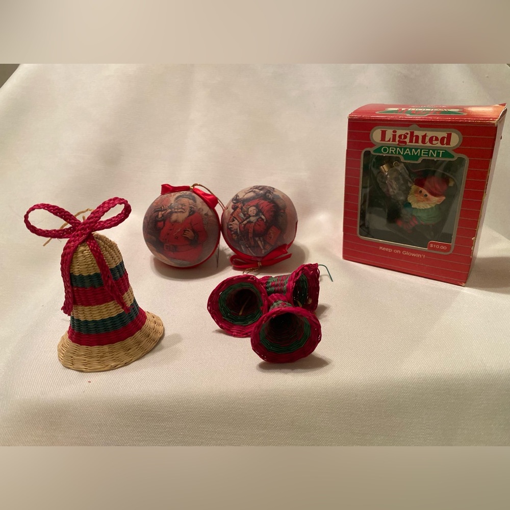 Mixed Vintage Christmas Lot of 5 Paper Mache, Hallmark, And Wicker Straw!!